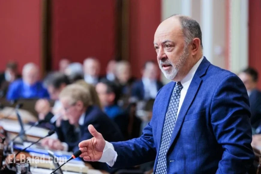 Christian Dubé Exits CAQ Amidst Loi 2 Controversy