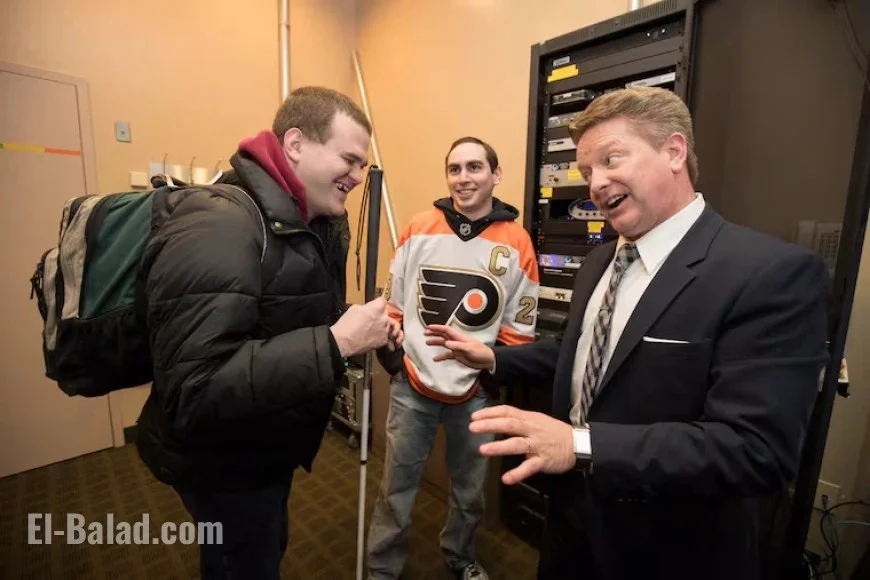 Flyers Suspend Announcer Tim Saunders for Inappropriate Comments