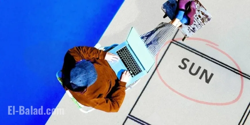 White-Collar Sunday Work Rises: A New Era of Professional Commitment