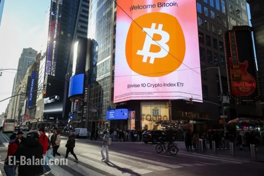 Bitcoin Stalls Near $87,000 Despite Wall Street Optimism