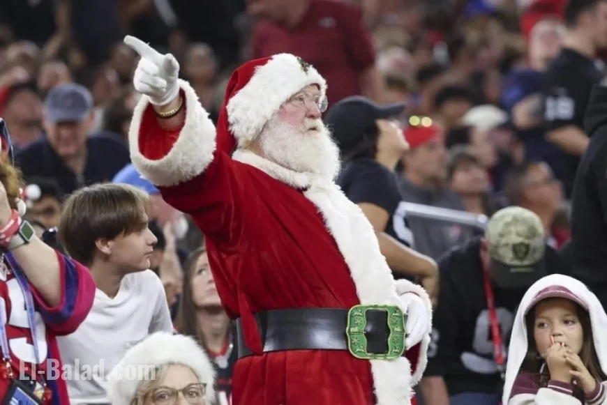 Week 17 Fantasy Football: Top Sleepers, Starters, and Best Christmas Songs