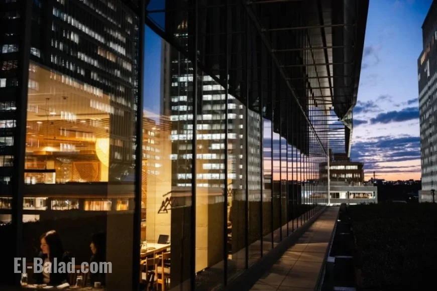 Tokyo Inflation Eases, Driving Yen Lower