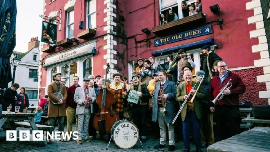 Bristol Jazz Artists Revive Old Duke Pub Record for Charity