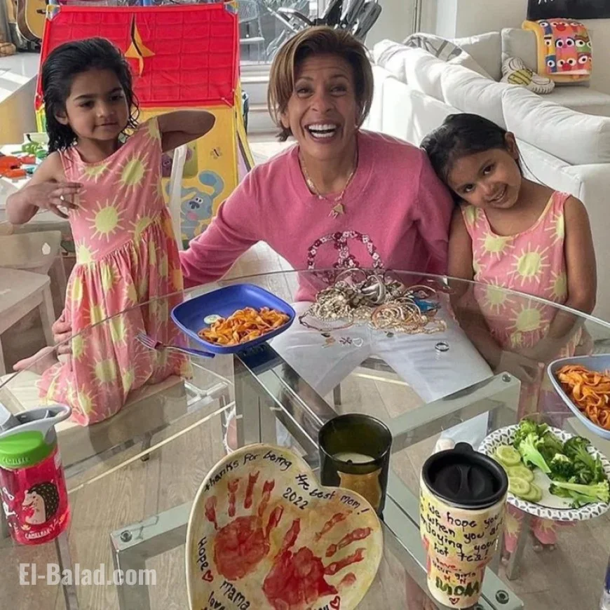 Hoda Kotb and Joel Schiffman Celebrate Christmas Together with Daughters