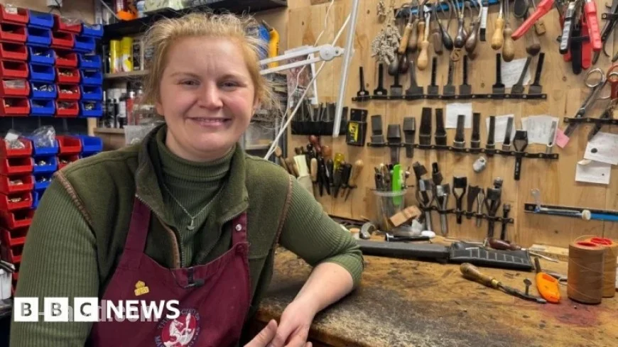 Saddle Maker Asserts Gender Irrelevance in Craftsmanship