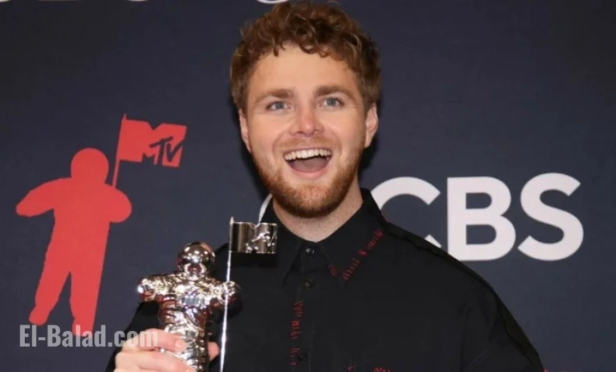 Once Homeless, Now Millionaire Thanks to Song Written for Wife