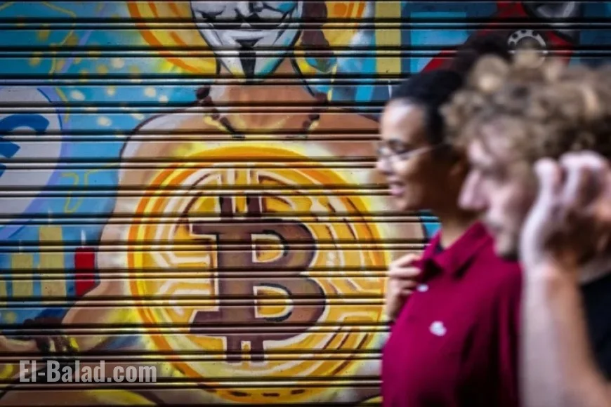 Bitcoin Surges Past $90,000 as Traders Anticipate New Year Rebound