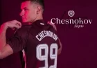 Chesnokov Signs with Hearts