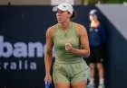 Keys Triumphs in Thrilling Triple-Tiebreak Victory Against Shnaider in Brisbane