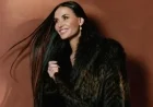 Demi Moore Honored as Fashion Icon at WWD Style Awards