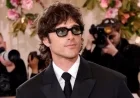 Jacob Elordi Shines in Retro Shades at Golden Globes Red Carpet