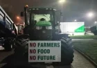 Farmers Block Port of Felixstowe Demanding Fair Prices for British Produce