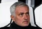 Jose Mourinho Faces 200 Angry Benfica Fans at Training Ground Entrance
