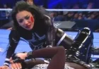 Roxanne Perez Suffers Injury on SmackDown, Holds Charlotte Flair Responsible