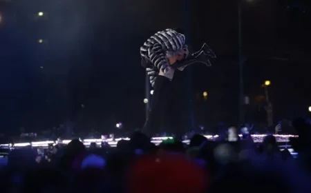 Blanka and Malik Montana Dazzle TVP New Year’s Show; Rapper Lifts “Bejbę” Offstage (PHOTOS)