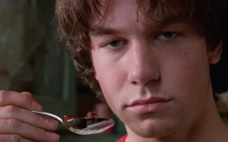 Jerry O’Connell Allows Live Cockroaches to Co-Star in Unique Performance