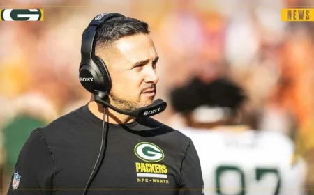 Packers Strategize Lineup: Key Starters Rest, Others Play at Minnesota