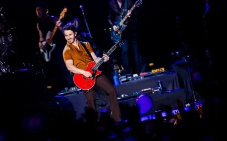 Kevin Jonas Reflects on the Guitar That Launched the Jonas Brothers