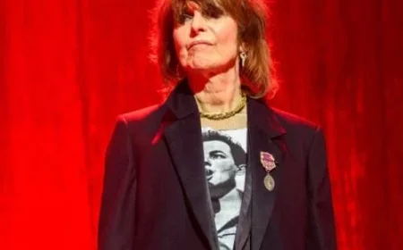 Chrissie Hynde Advocates for Fresh Faces at Concerts