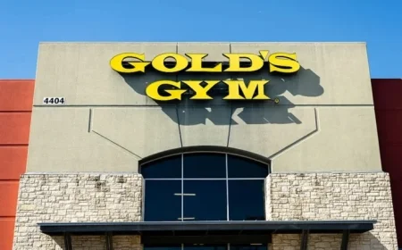 Open New Year’s Gym Hours: Gold’s, Planet Fitness, and More