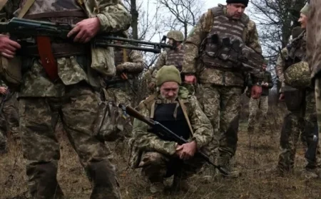 Ukrainian Troops Strain Under Intense Southern Pressure Amid Shortage