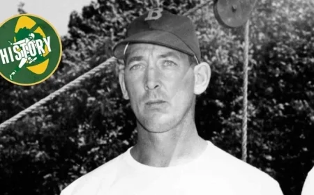 Charley Brock, Ex-Packers Star, Inducted into Hall of Very Good