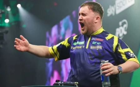 Littler Dominates Ratajski 5-0, Advances to Darts World Cup Semifinals
