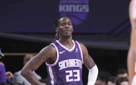 Lakers Consider Trading with Rivals to Address Defensive Problems