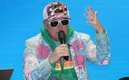 Dan Ives Reveals Top 5 Stocks to Buy as AI Evolves in 2026