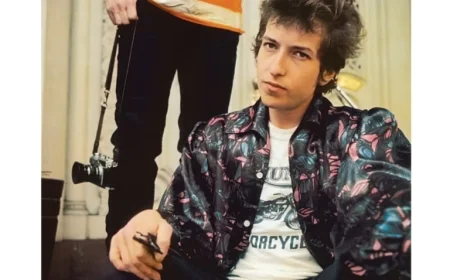 Fans Hail Bob Dylan, Springsteen, Young’s ‘Badass’ Highway 61 Revisited Performance