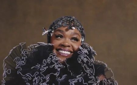 Jill Scott Triumphantly Returns with “Beautiful People”