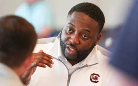 Shane Beamer Criticizes LSU, Lane Kiffin on Sterling Lucas Hiring