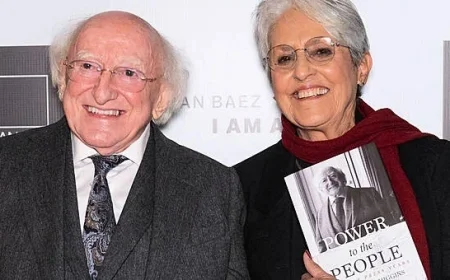 Joan Baez Reflects on Finding Her Roots During Ireland’s Troubles