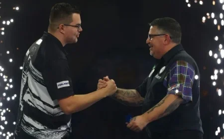 Van Veen Celebrates Victory Over Idol Anderson; Faces Littler in Saturday Final