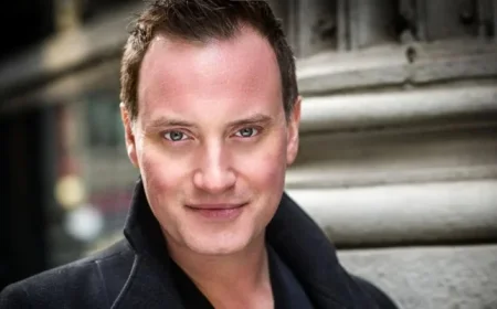 Hayden Tee Returns to Les Misérables Tour