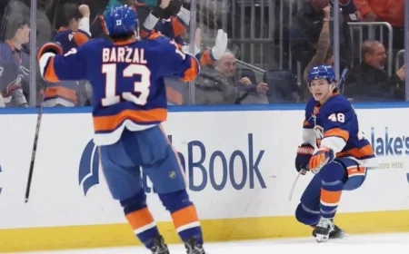 Isles’ Schaefer Wins in OT, Defeats Maple Leafs