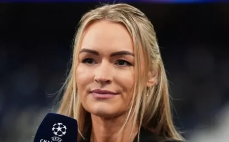 Laura Woods Mortified After Kiss with World Darts Champion