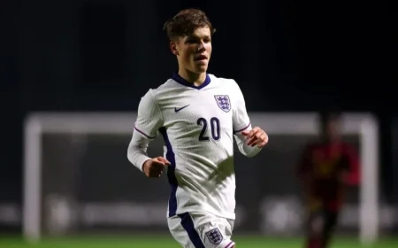 Arsenal Leading Race to Sign Sought-After Striker Seeking Club Exit