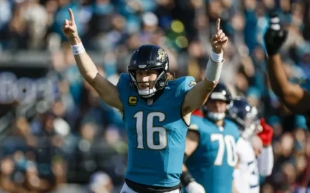 Trevor Lawrence Hits 4,000 Passing Yards Before Exiting Sunday’s Game