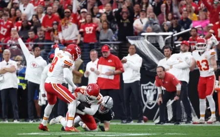 Chamarri Conner Intercepts Kenny Pickett: Chiefs Dominate Raiders in Week 18