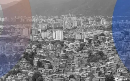 US Strike on Venezuela Shifts Bitcoin into Focus Amid Oil Decline