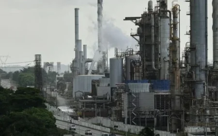 Trump Accuses Venezuela of Oil Theft: The Facts Explained