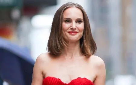 Natalie Portman Stuns in Bold Swimsuit