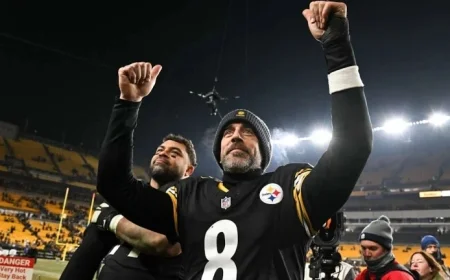 Steelers Surge into Wild Card Weekend; Bears Stumble Before Playoffs