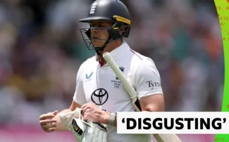 Ashes 2025/26: Labuschagne Dismisses Smith on Day 2 of Fifth Test