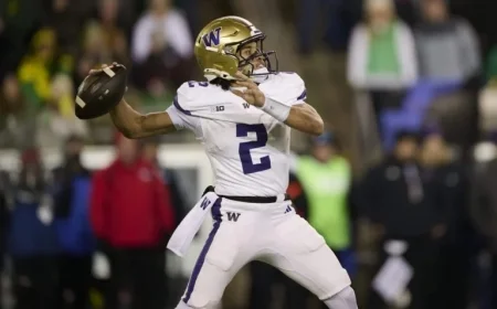 Washington Retains QB Despite His Plans to Enter Transfer Portal