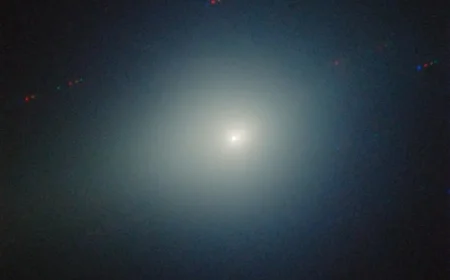 Comet 3I/ATLAS Glows Green from Close Solar Encounter