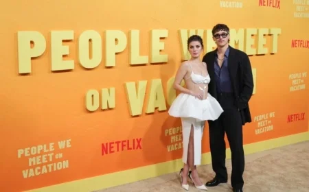 Emily Henry Shines on ‘People We Meet On Vacation’ Red Carpet
