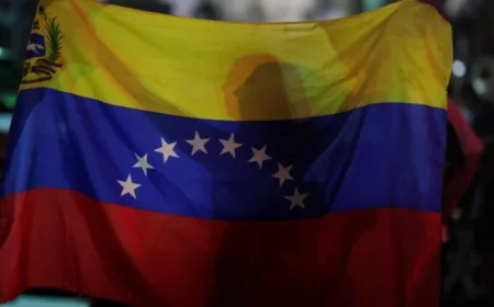 Venezuela’s Population Declines Sharply: Exploring the Causes