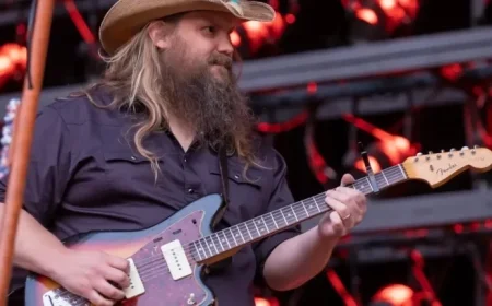 Country Icon Chris Stapleton Welcomes Superstar Guest at Detroit Stadium Show